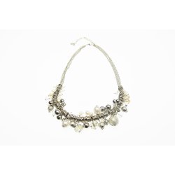 Halskde Med Mange Vedhng