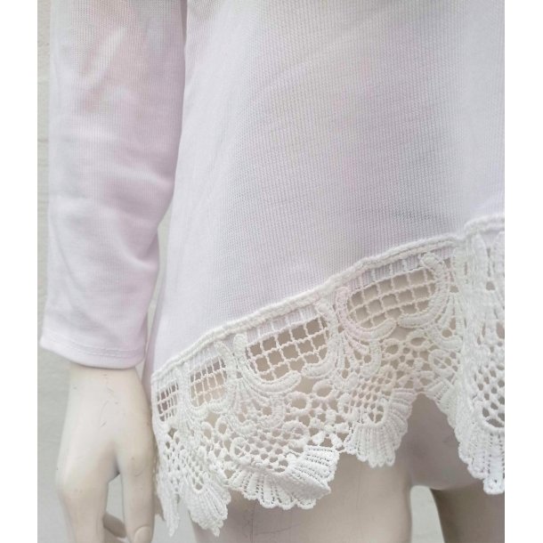 Bluse med Blondekant